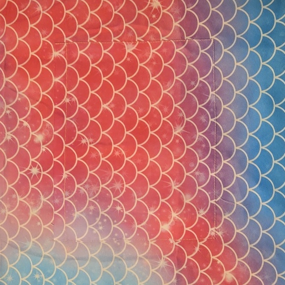 Childs Colorful Kids Apron with Mermaid Scale Design - Picture 2 of 4